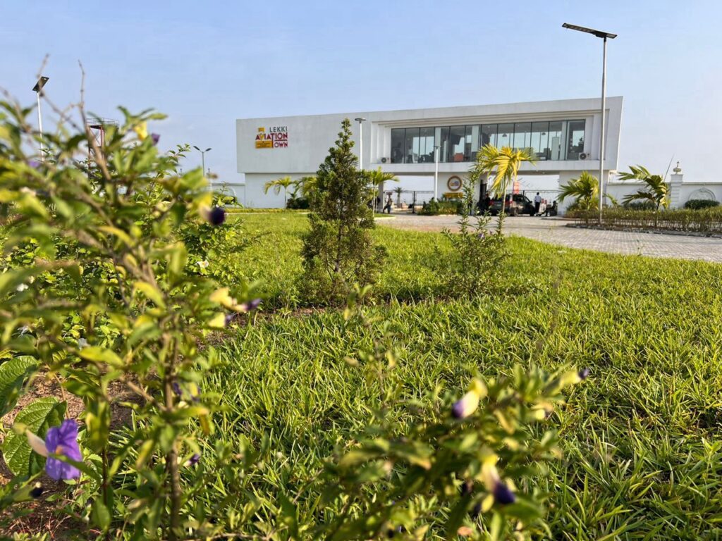 LEKKI AVIATION TOWN v1